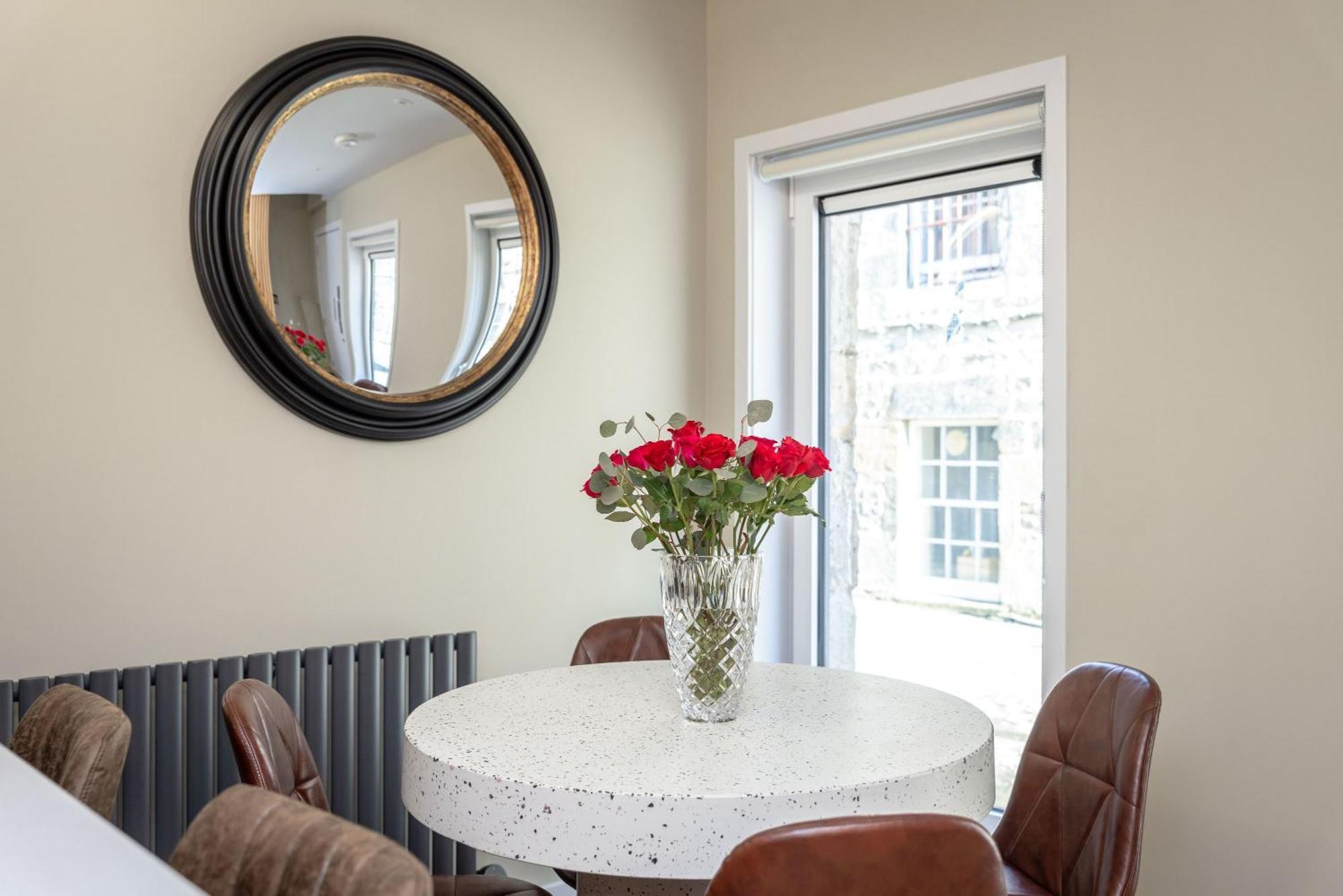 Dragon Suites - City Centre 2 Bed Luxury Mews House Εδιμβούργο Εξωτερικό φωτογραφία